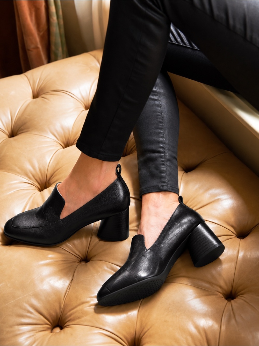 Aerosoles Mariah Black Leather Minimalist Block Heel Loafers 8.5 Quiet Luxury